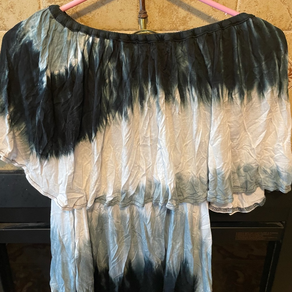Strapless tie dye flowy dress